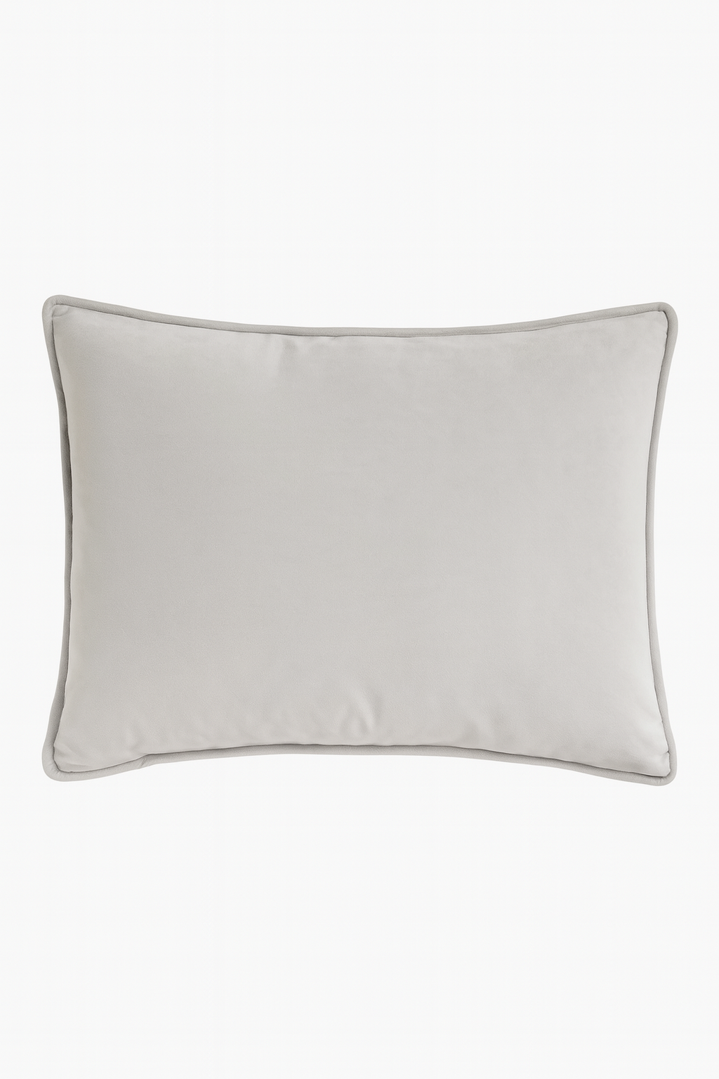 The Funda de Almohada Ensueño Gris by Intima Hogar is a white, rectangular pillowcase with elegant grey edging—ideal para tu cama y el descanso perfecto.
