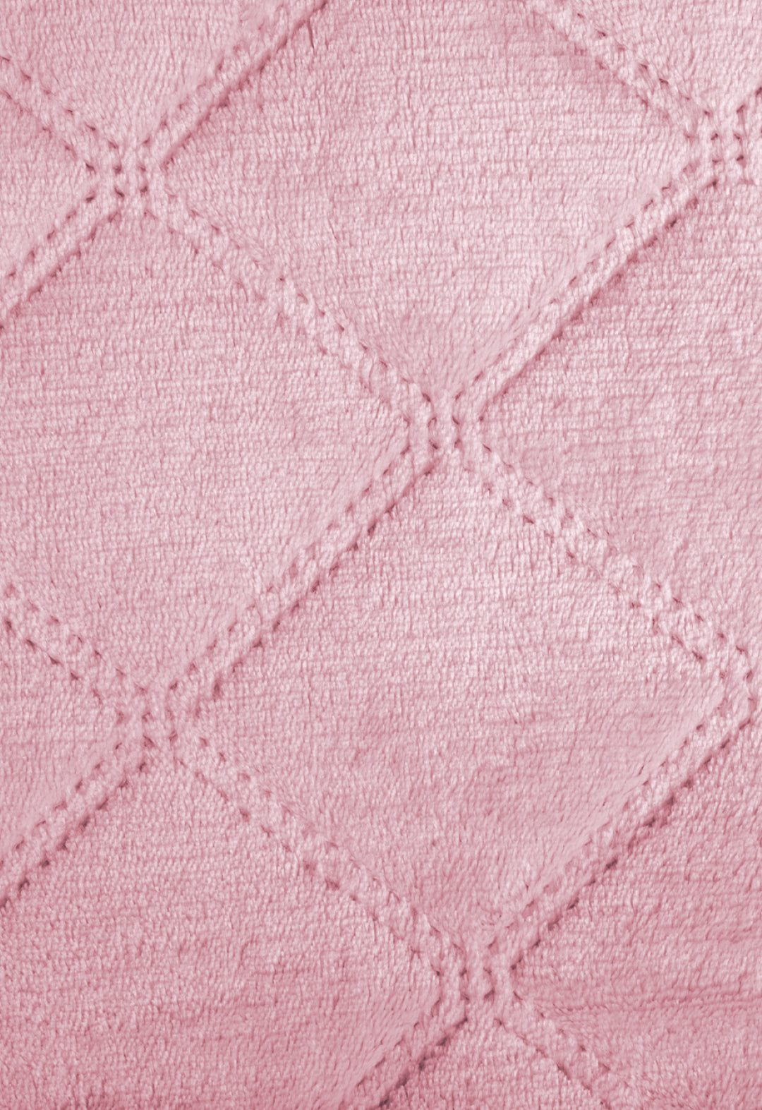 Close-up of the Juego de Cobertor Velvet Lovett Rosa by Intima Hogar, featuring soft pink velvet fabric with a diamond-stitched pattern. This plush, cozy cobertor adds comfort and elegance to any space.